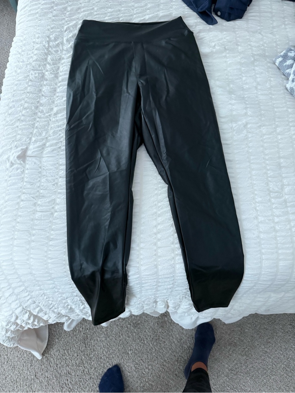 Offline fake leather leggings